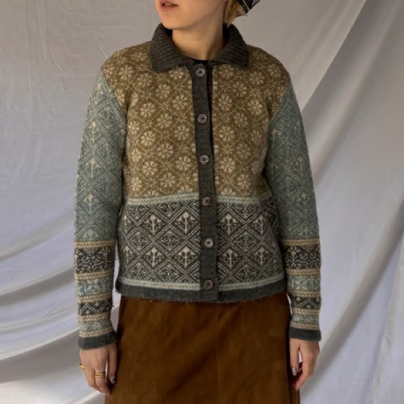 L.L. Bean Sweaters - VINTAGE L.L Bean 100% Wool Cardigan Sweater Women’s Small Cottagecore Mixed Gray